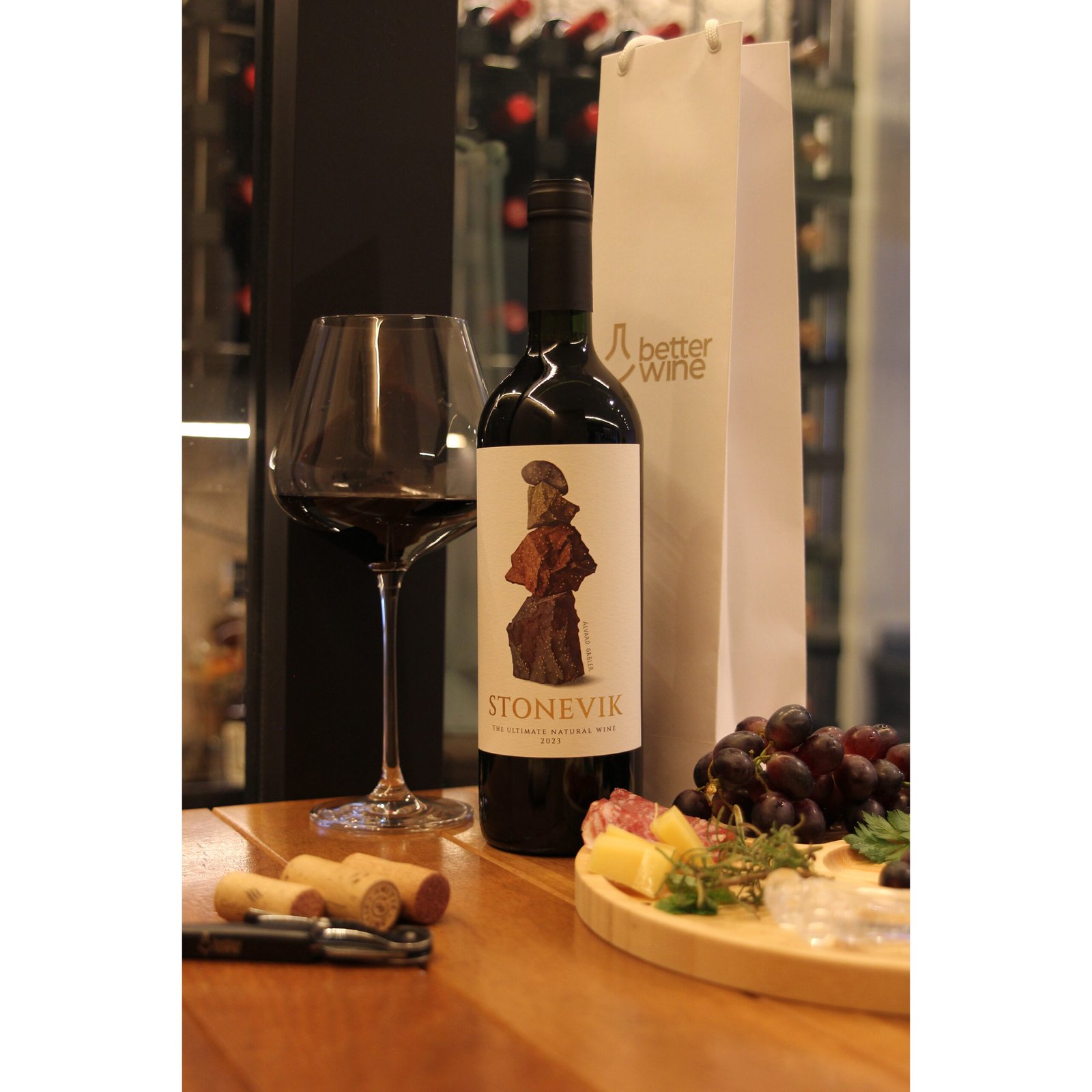 9a050b538e5e2ad193723604731ec408.jpg Vinho Fino Tinto Chileno Stone Vik 2023 - Imagem 1